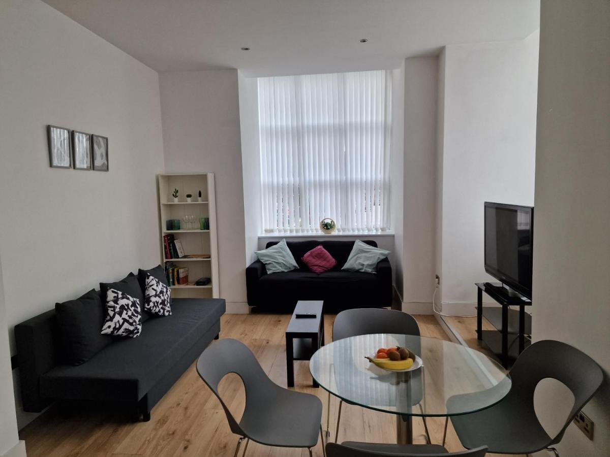 Converted Mill Apartment Manchester Bagian luar foto