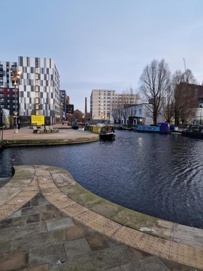Converted Mill Apartment Manchester Bagian luar foto