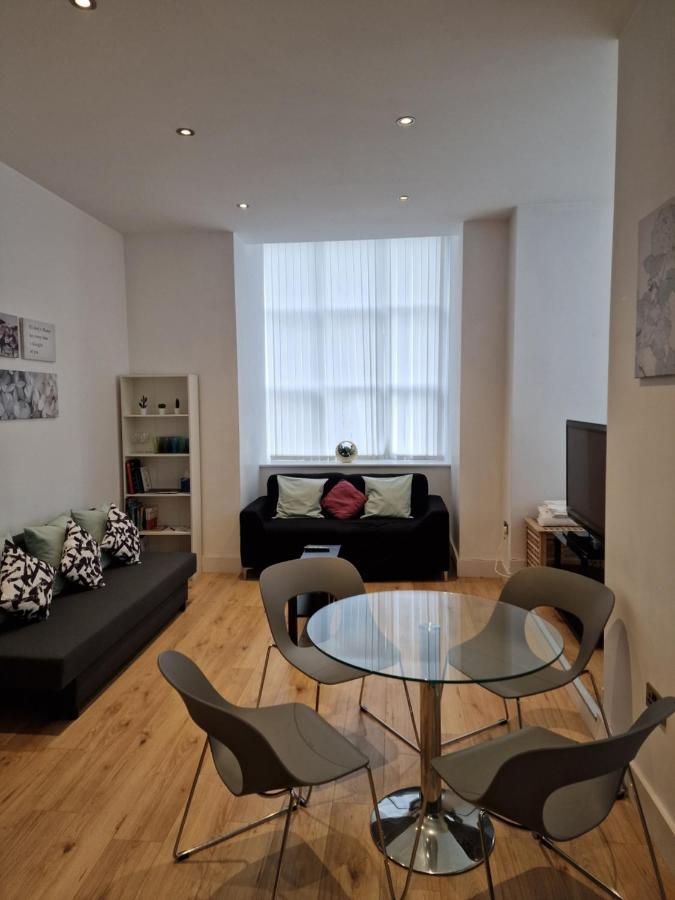 Converted Mill Apartment Manchester Bagian luar foto