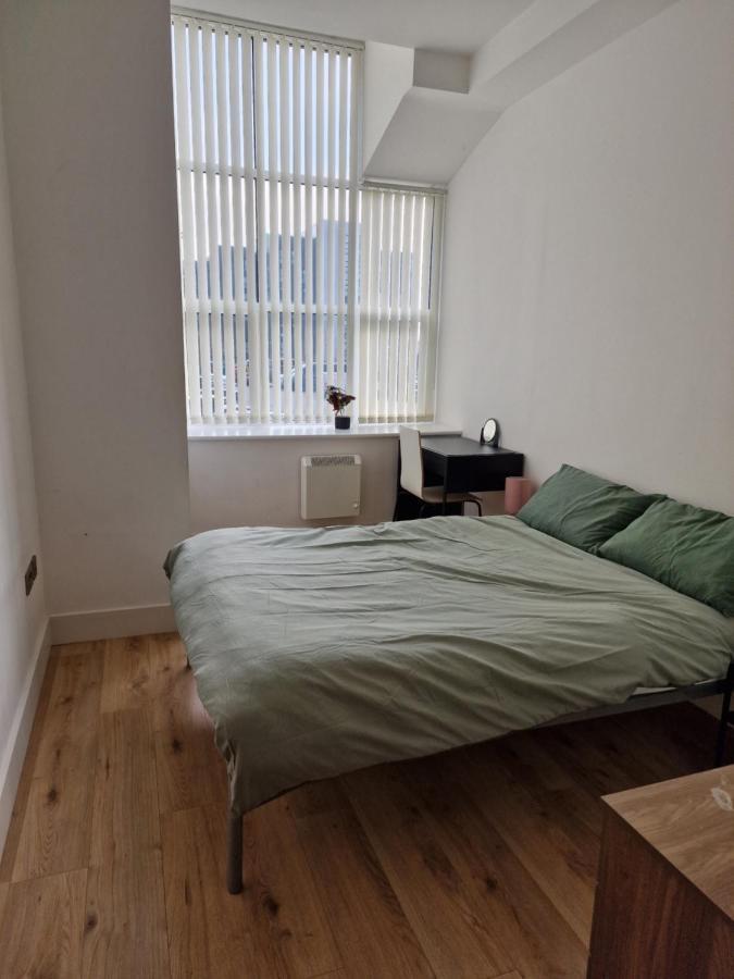 Converted Mill Apartment Manchester Bagian luar foto